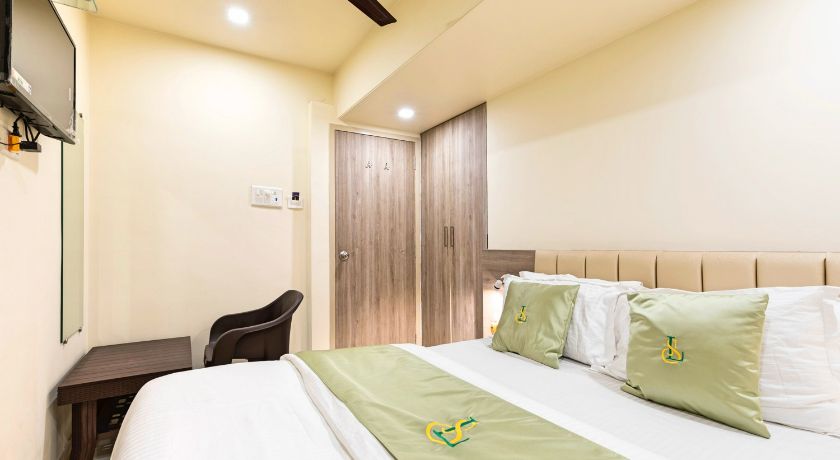 Hotel Samrath in Mumbai