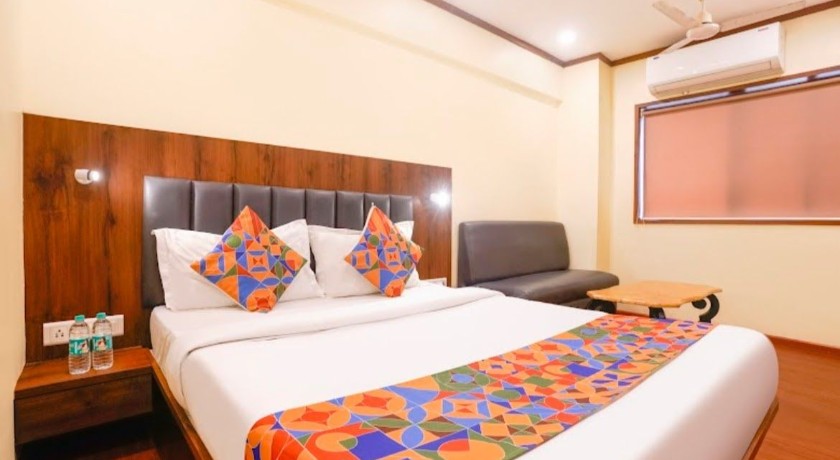 Hotel Samrath in Mumbai