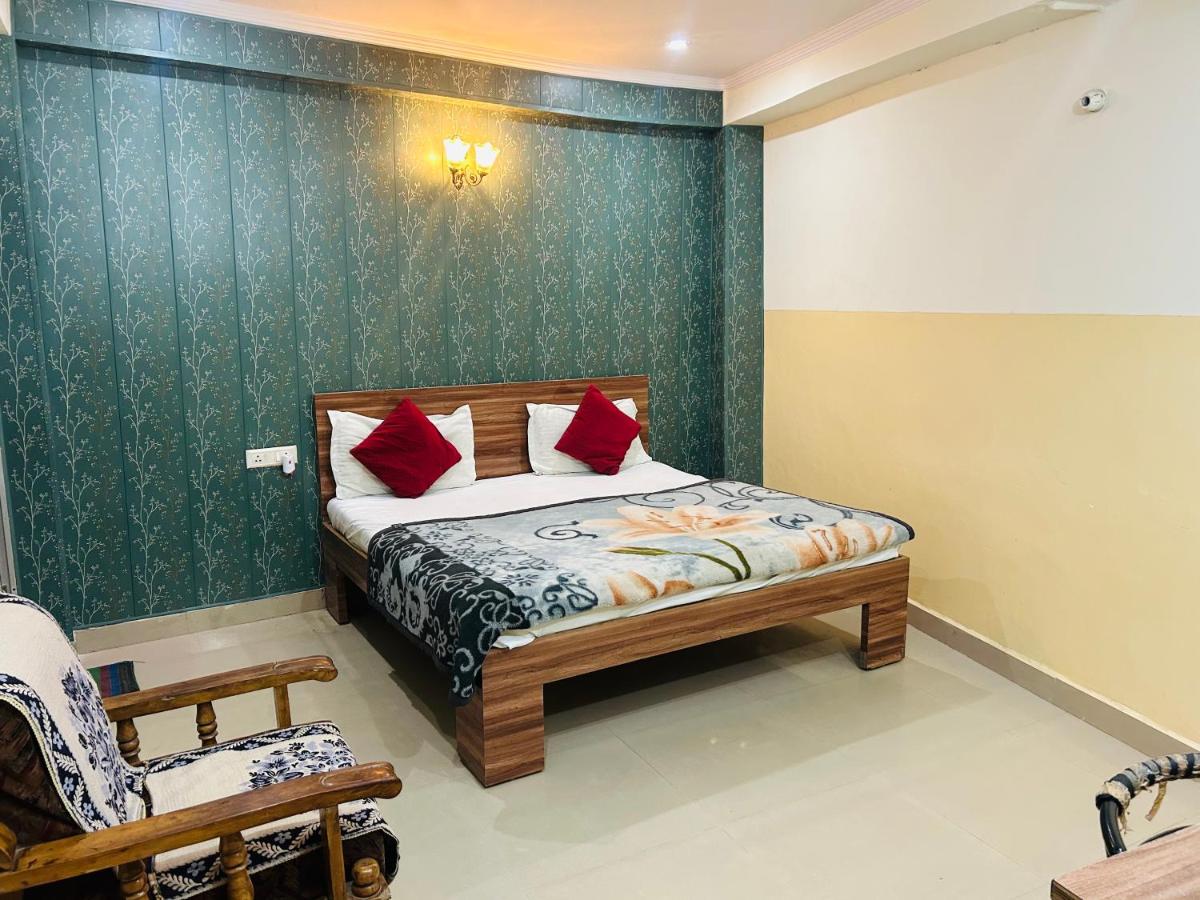 Sainik Guest House in Lucknow