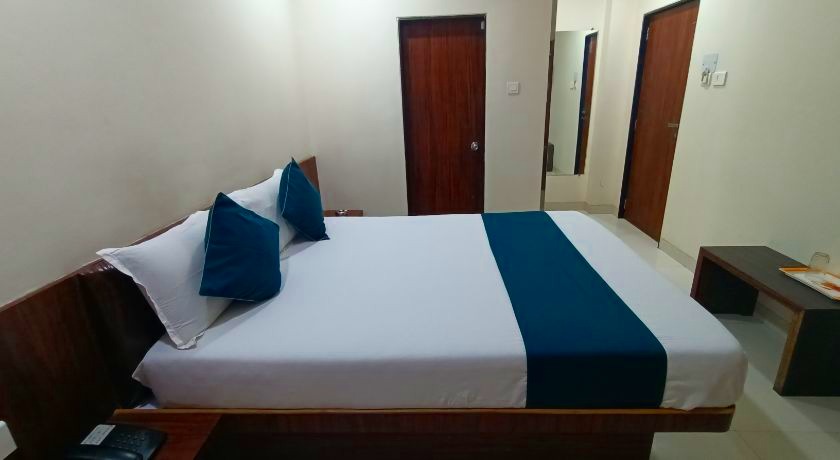 Hotel Samadhan in Mumbai