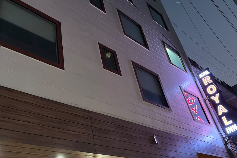 Royal Inn IGI Airport in Delhi