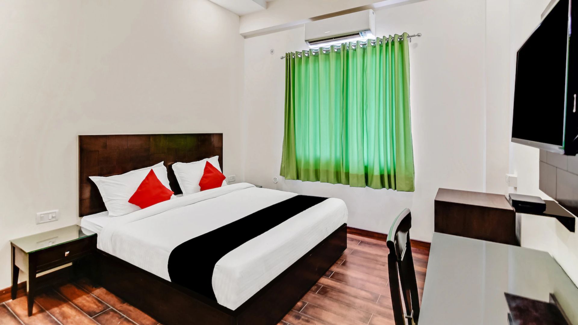 Hotel Avasa Inn in Lucknow