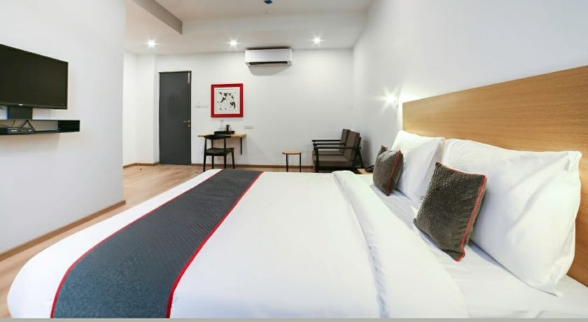 Hotel Green County in Thane