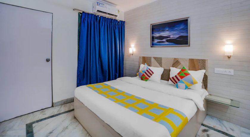 Hotel Galaxy Grand B B in Panvel