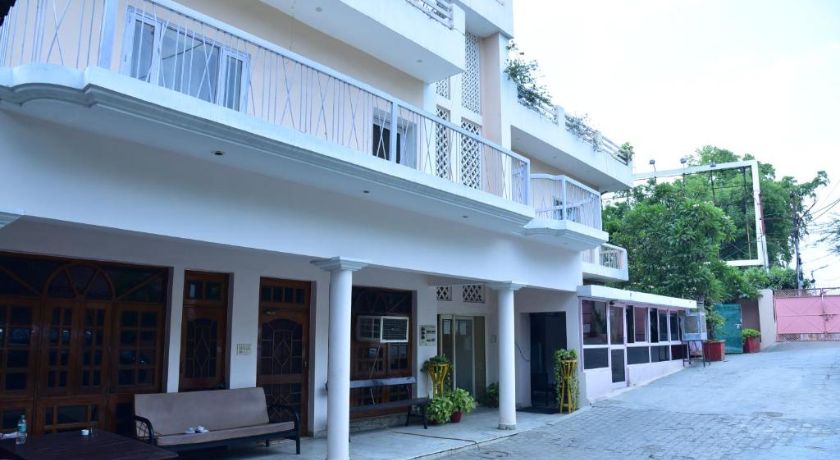 Hotel Samriddhi Stay in Lucknow