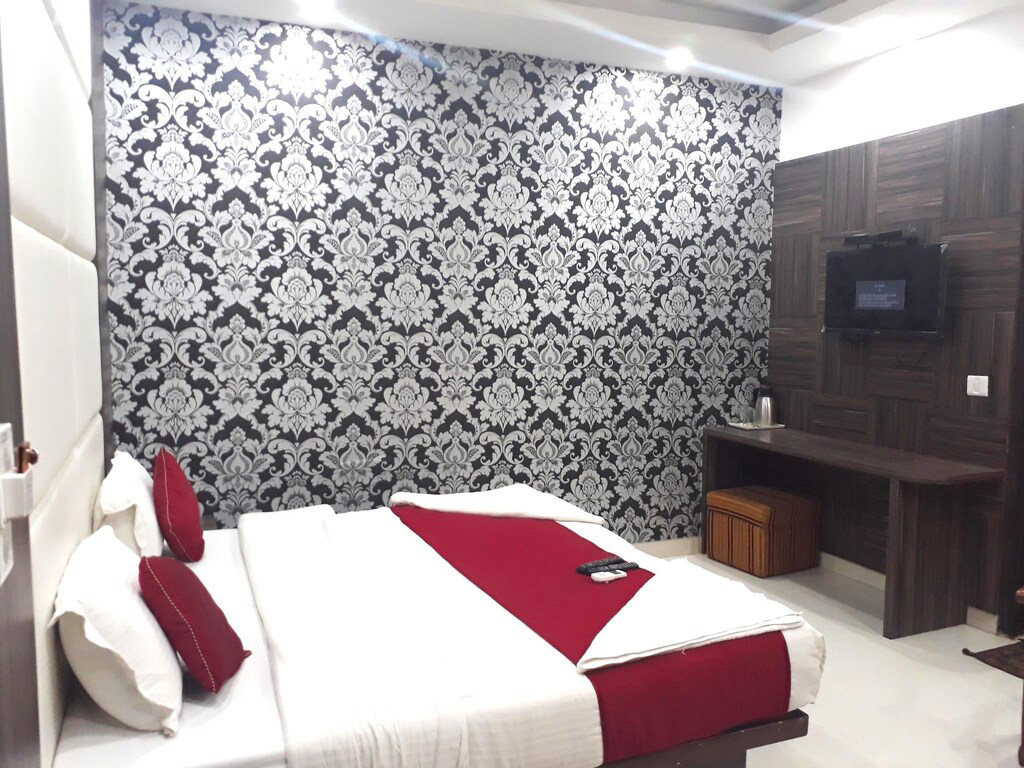 Karat 87 Hotel in Delhi