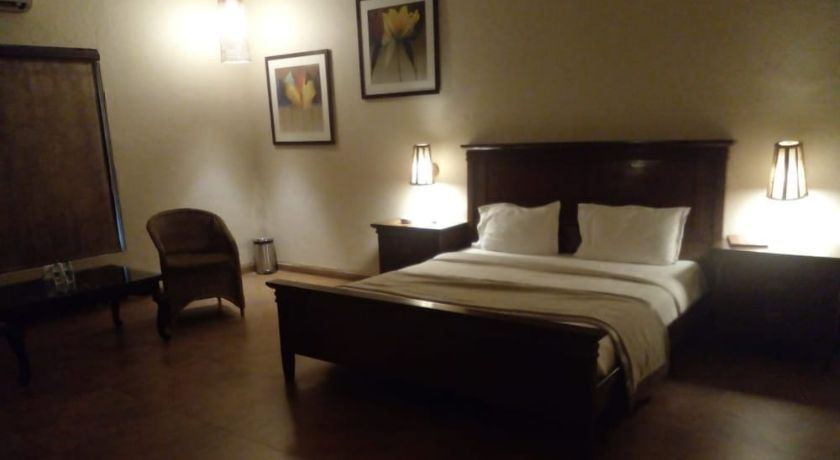 Sai Palace Hotel And Gardens in Mumbai