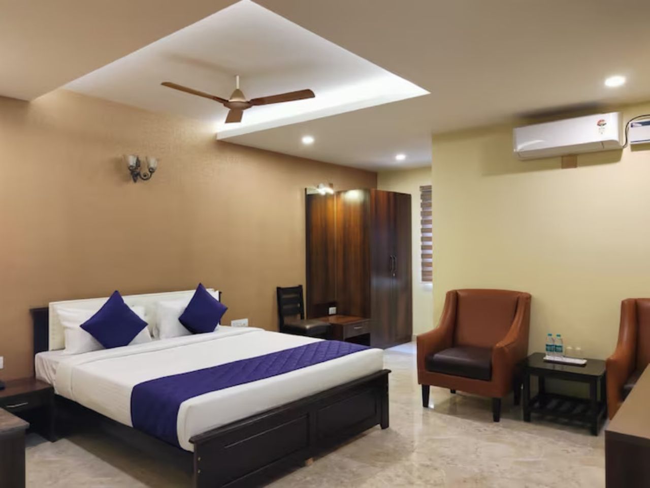 Hotel Eshanya Comforts in Bangalore