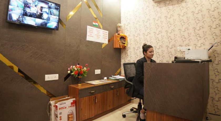 Hotel Aashiyana Residency in Lucknow