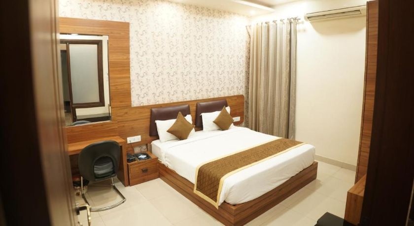Hotel Aashiyana Residency in Lucknow