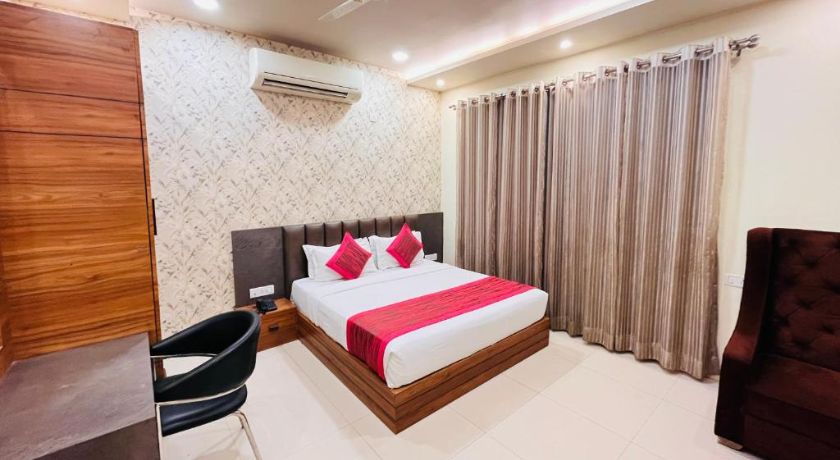 Hotel Aashiyana Residency in Lucknow