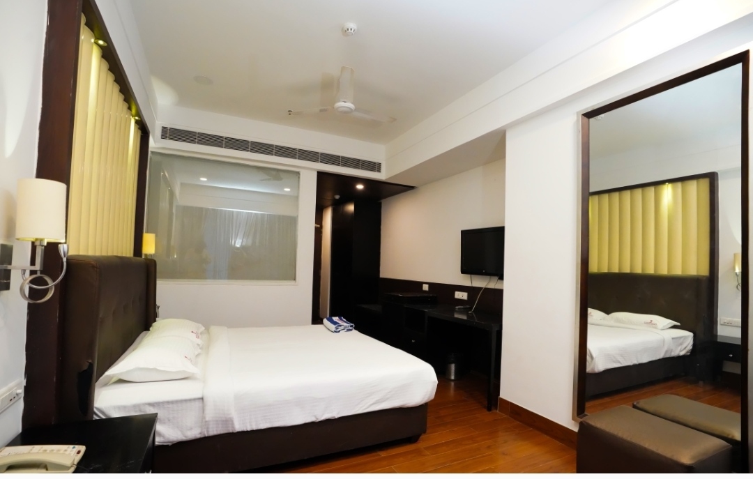 Hotel Grand Himayat in Hyderabad