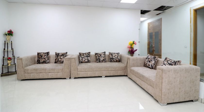 Hotel The Grand Palace in Ghaziabad