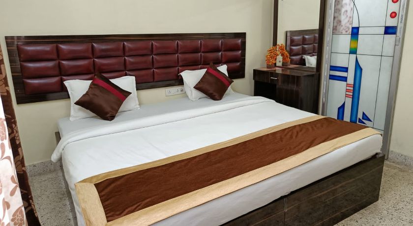 Hotel Evergreen in Kolkata