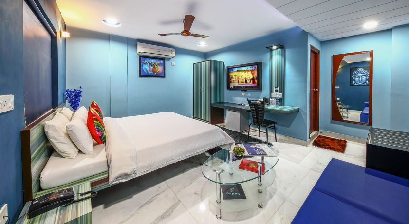 Hotel Narayani Enclave in Kolkata