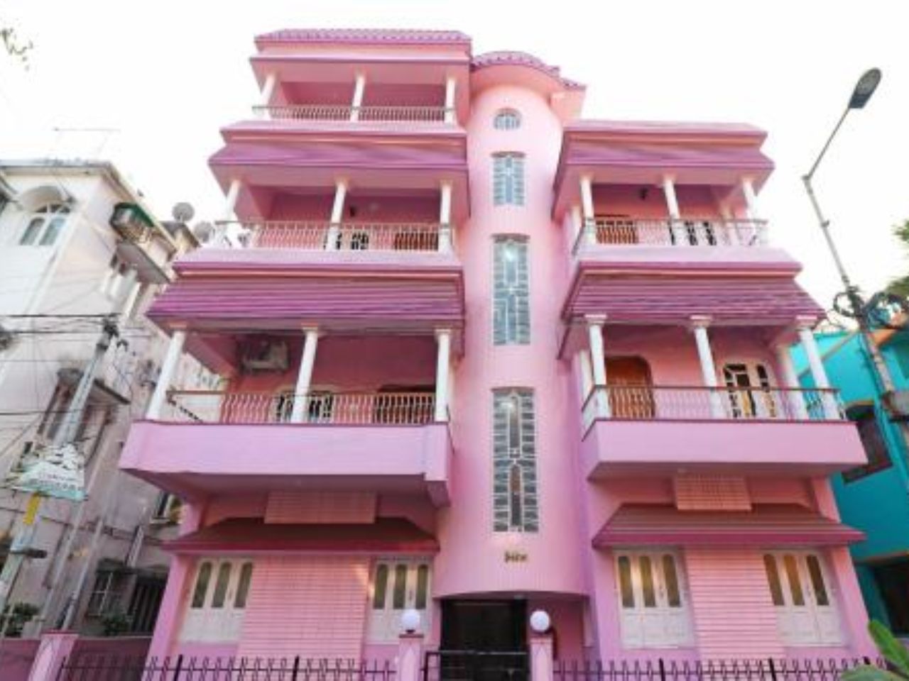 Sonar Bangla Guest House in Kolkata