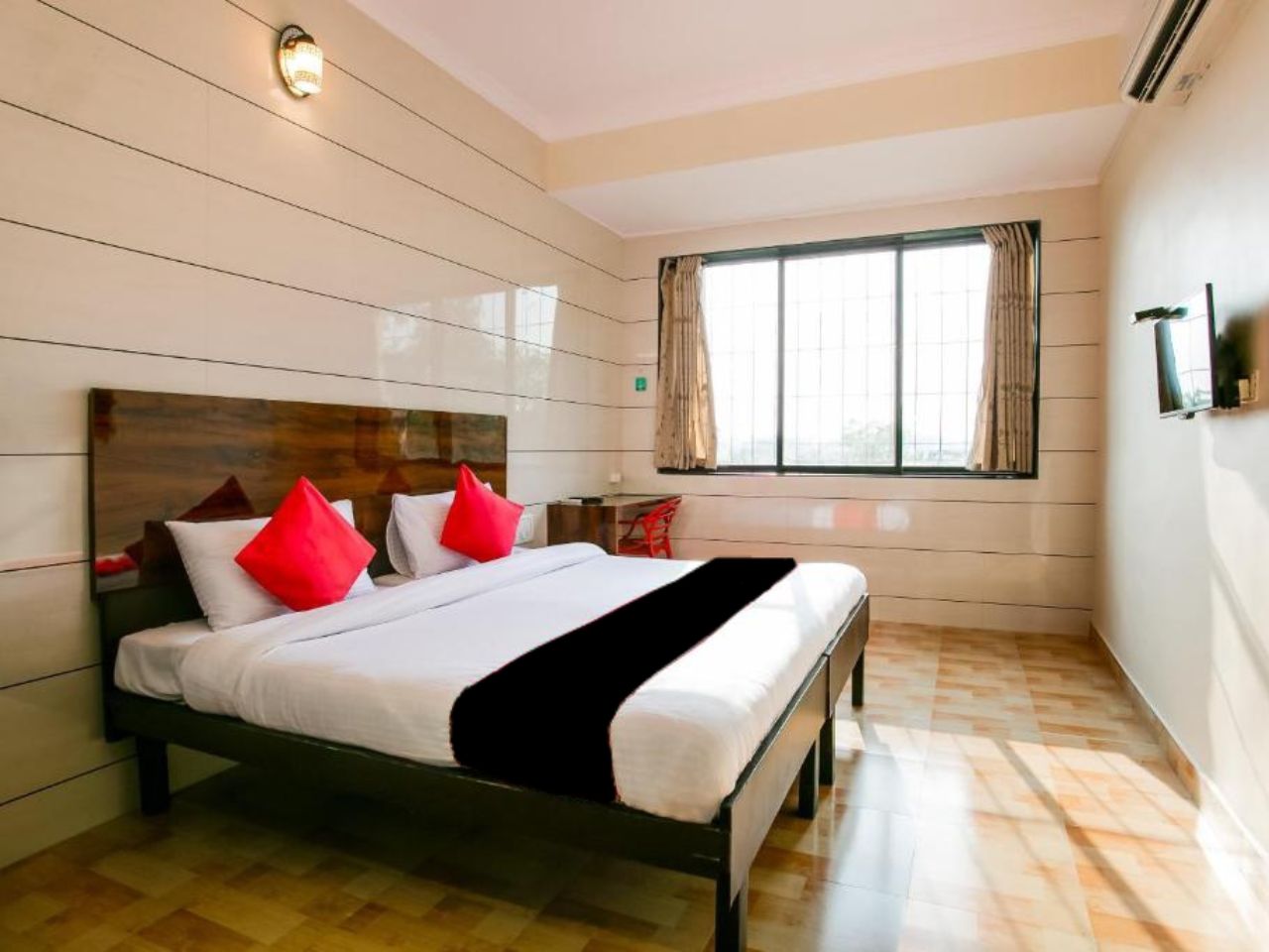 Hotel Sarika in Thane
