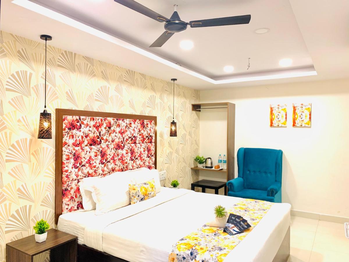 Hotel Oak By Signature in Hyderabad