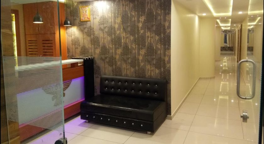 Hotel Phoenix in Ahmedabad