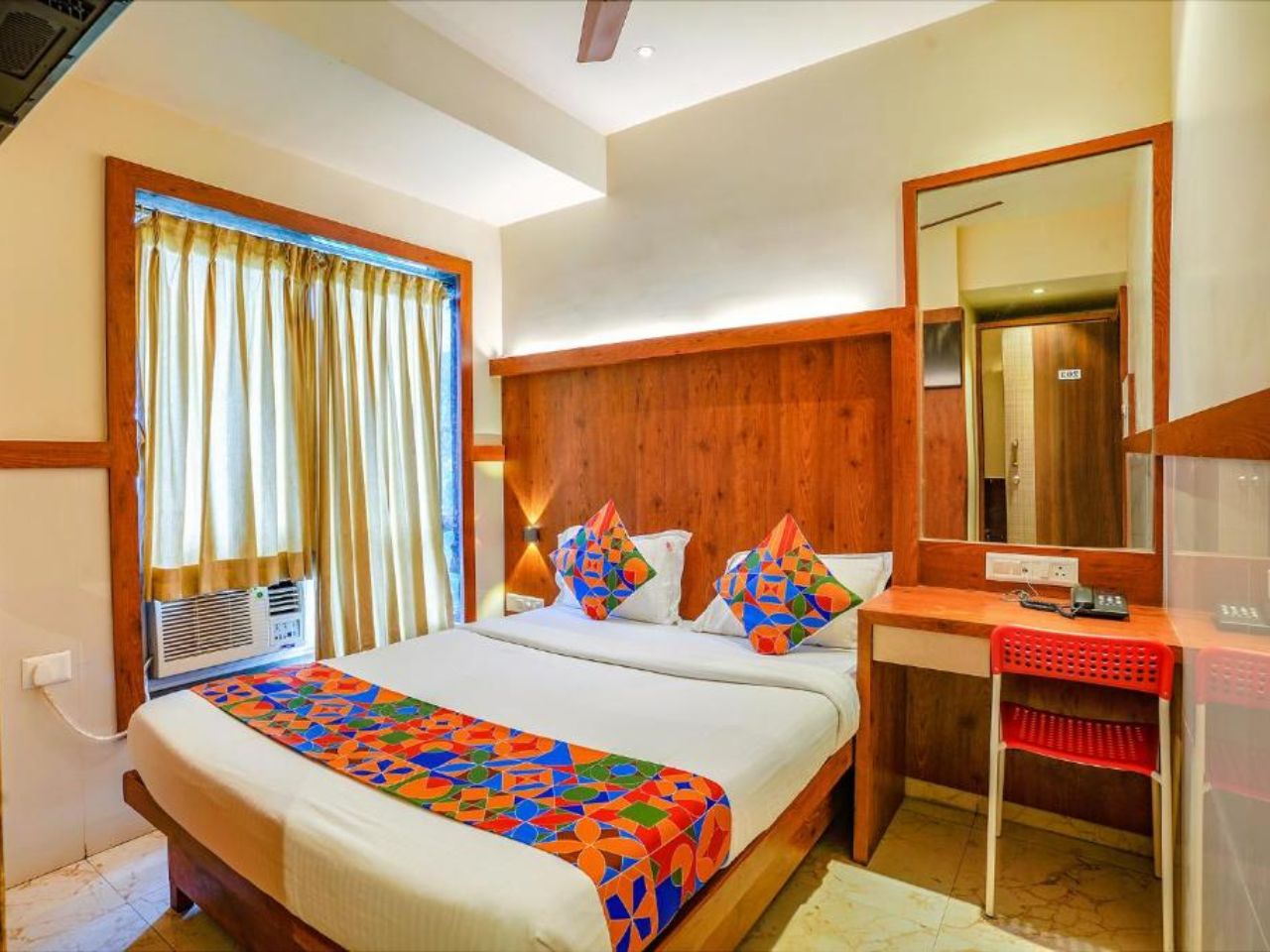 Hotel Super 7 Inn in Navi Mumbai