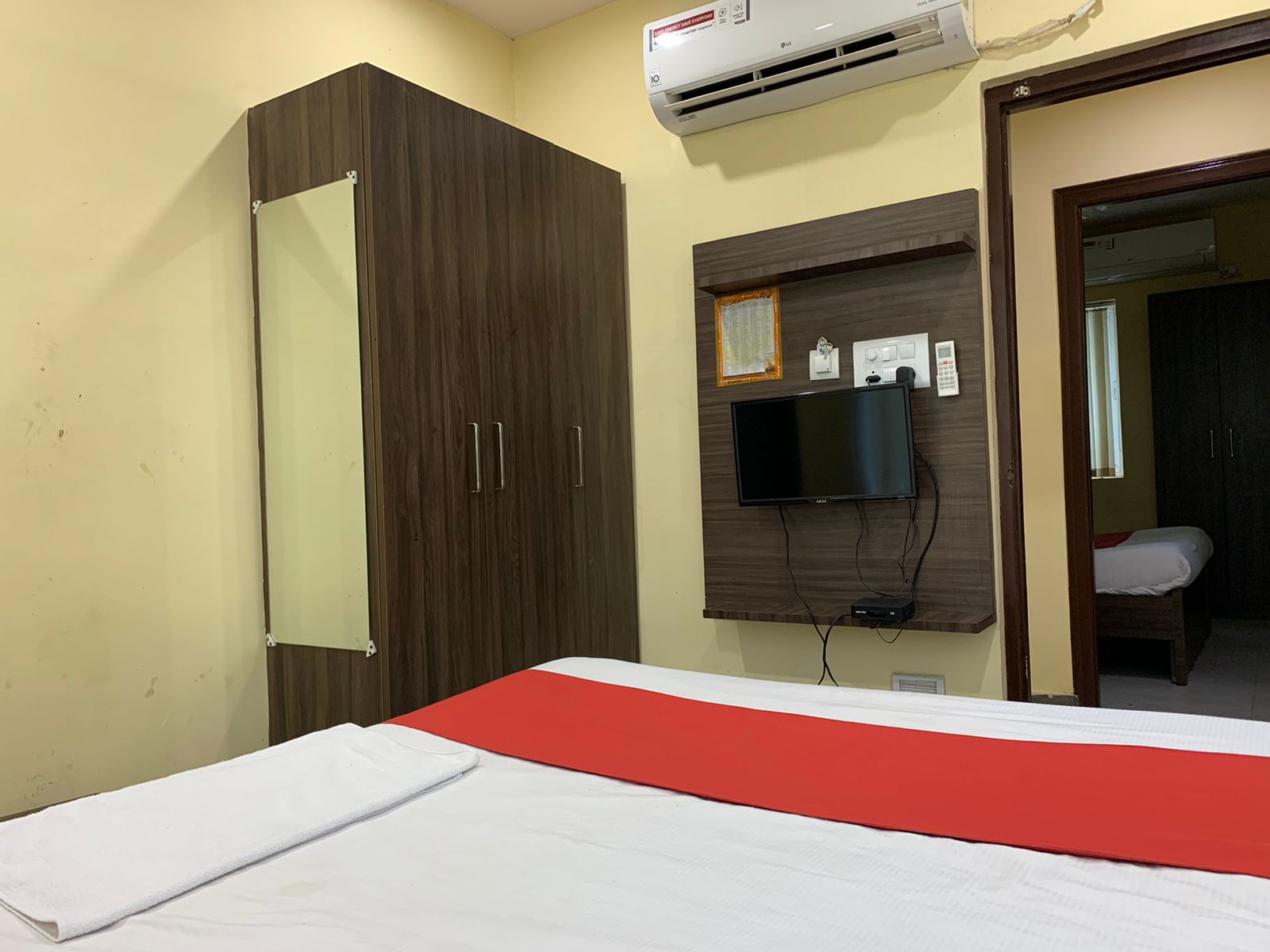 Cafe Bahar - Alekya Residency Rooms in Hyderabad