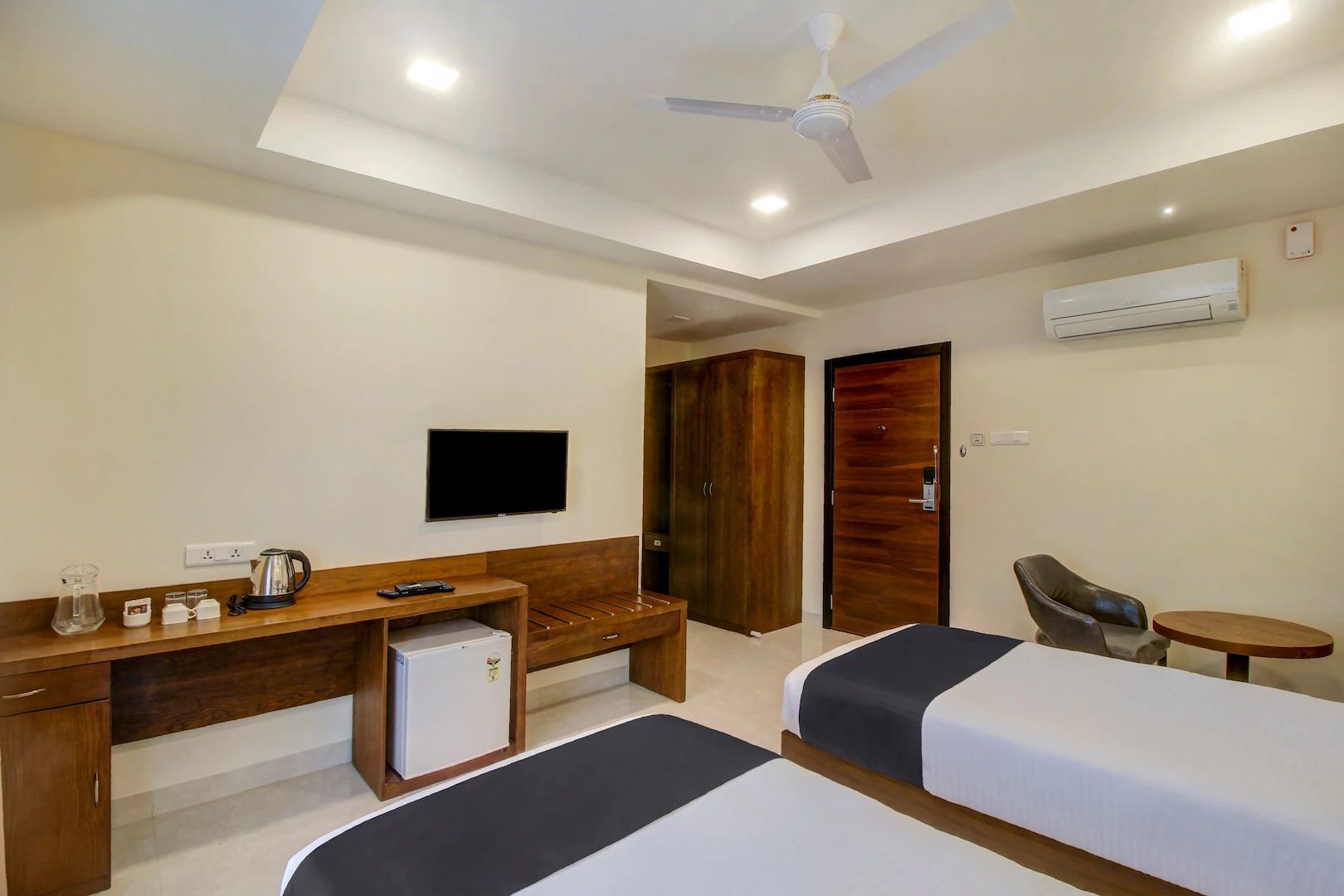 Destino By Monday Hotels in Hyderabad