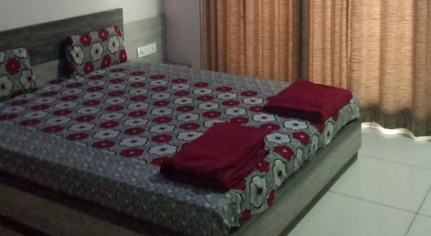 Hotel Lakhdatar Inn in Shegaon