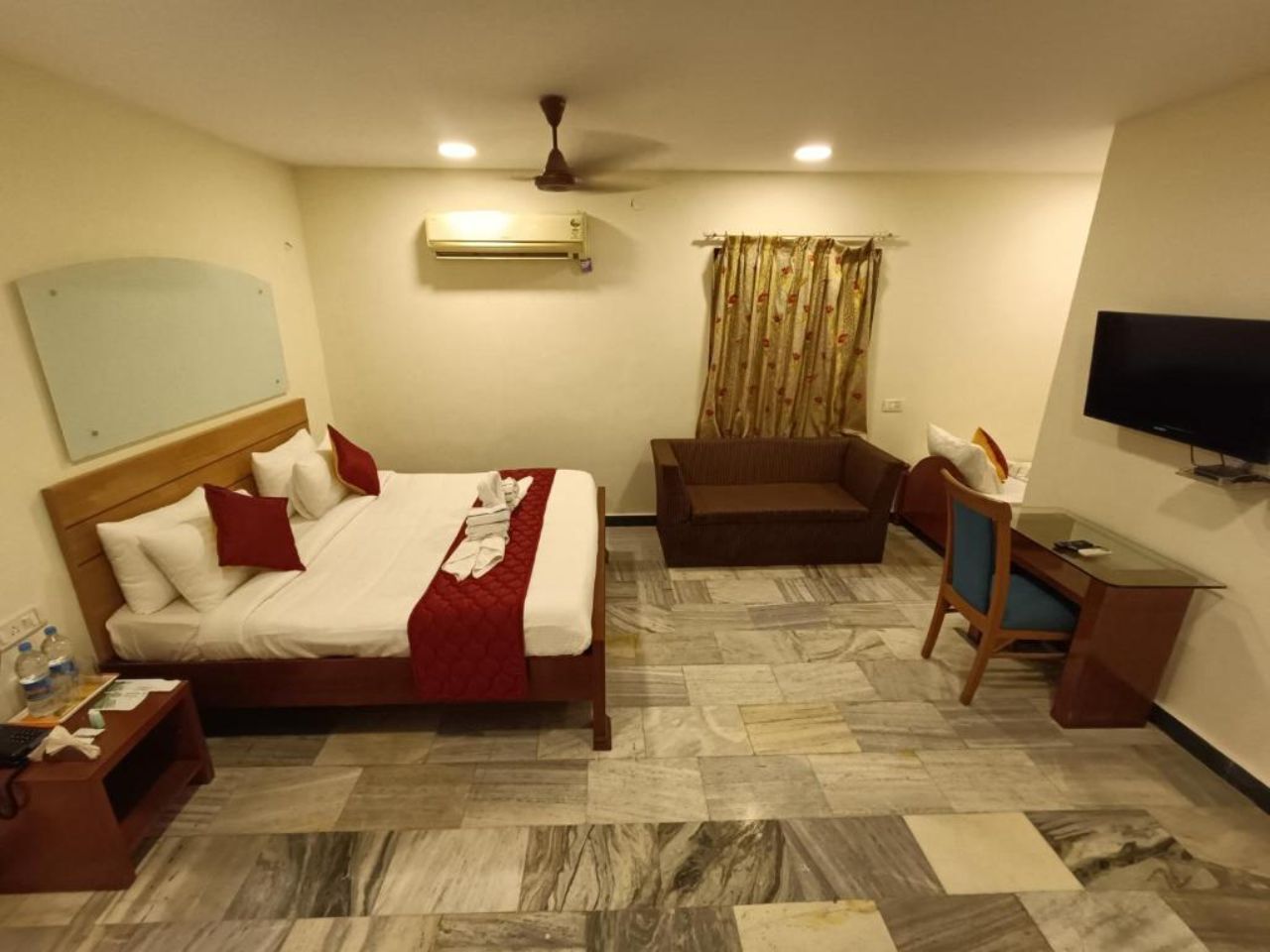 GT Grande Hotel in Chennai