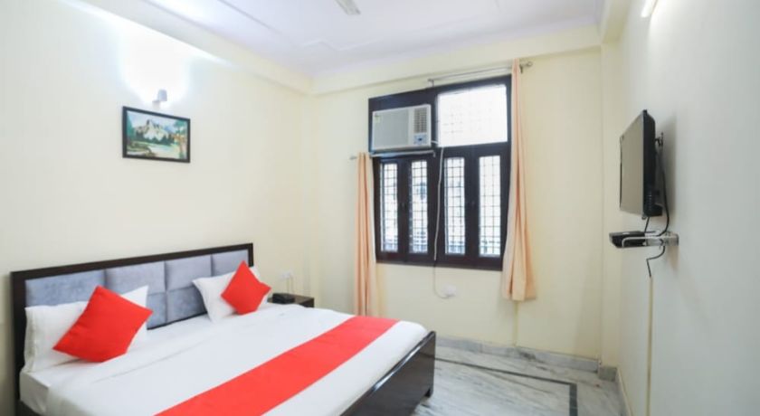 Hotel Golden Suites in Ghaziabad