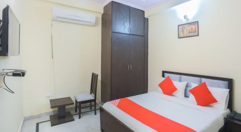 Hotel Golden Suites in Ghaziabad