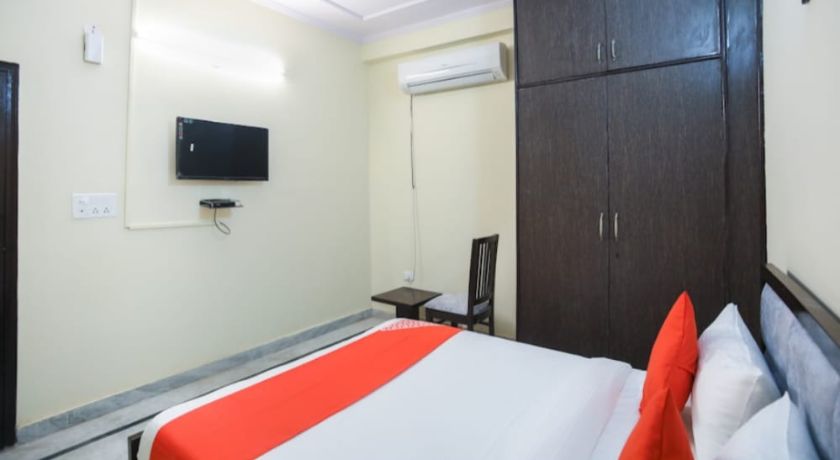 Hotel Golden Suites in Ghaziabad