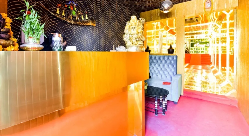 Hotel Queens Hub in Jaipur