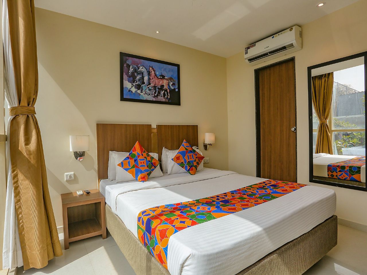 Hotel Royal International in Mumbai