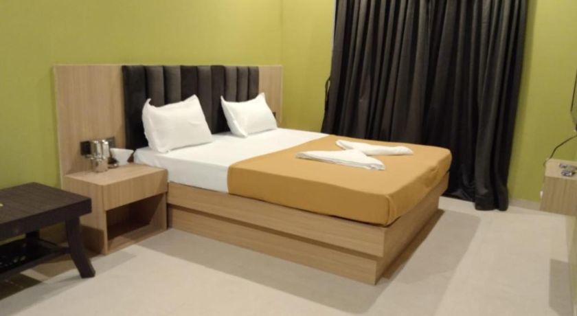 Hotel Sai Aakanksha in Vasai