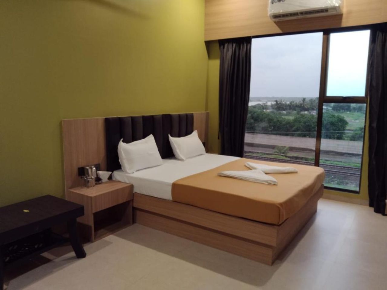 Hotel Sai Aakanksha in Vasai