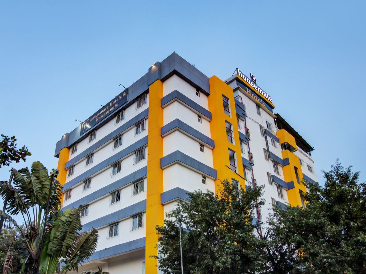 Housemate Hotel in Pune