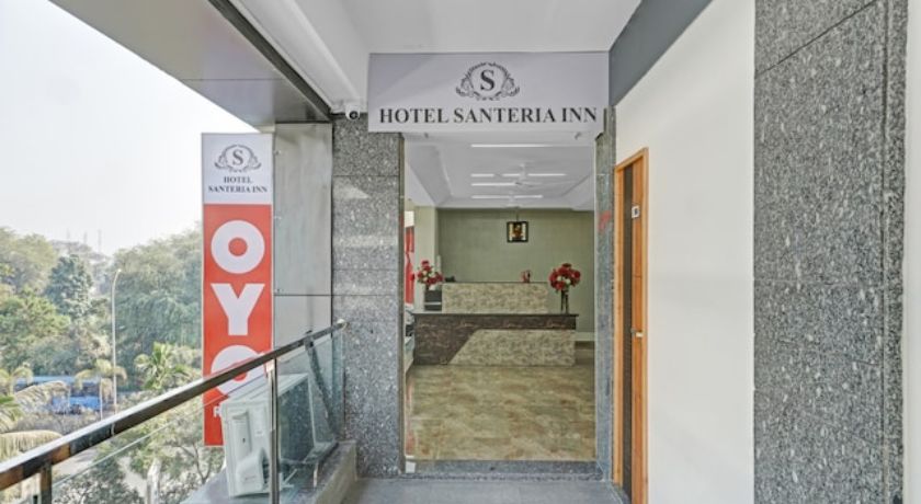 Hotel Santeria Inn in Surat