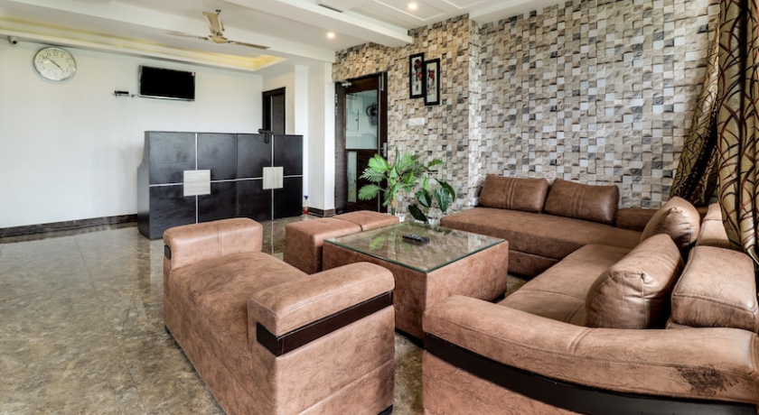 Hotel The Villa By MNG Rooms in Kanpur