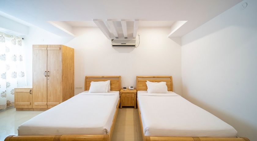 Earth Hotels Domlur in Bangalore