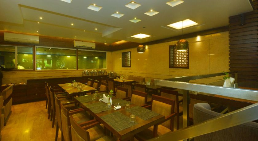 Hotel Le Grande in Mumbai