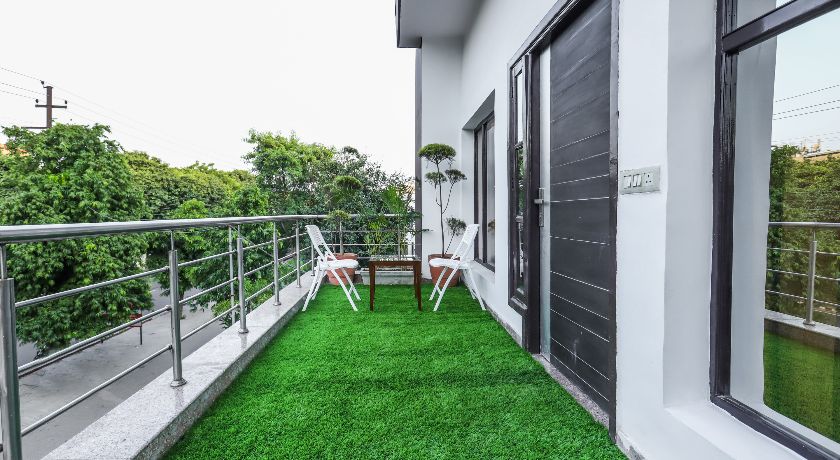 Hotel Vizima Blu in Noida