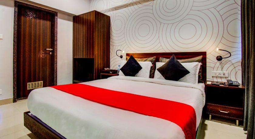 Hotel Rajdhani in Pune