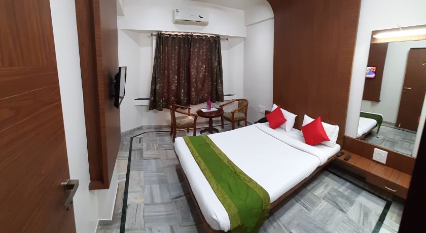 Hotel City Palace in Nashik