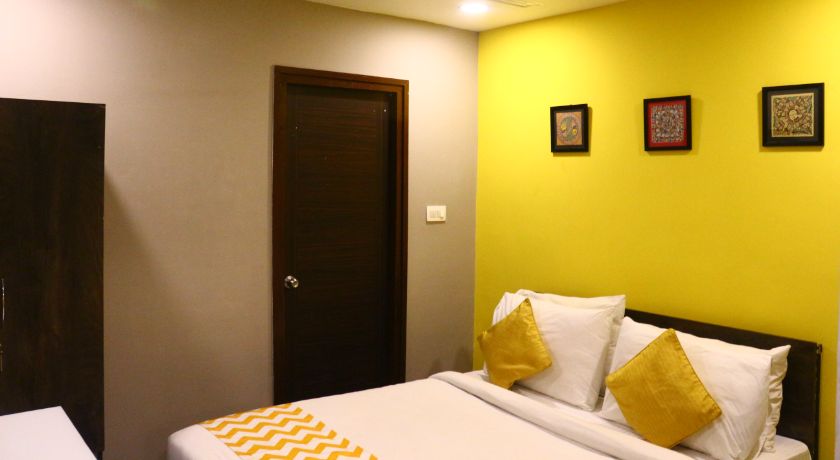 Twelfth 9ight in Kolkata