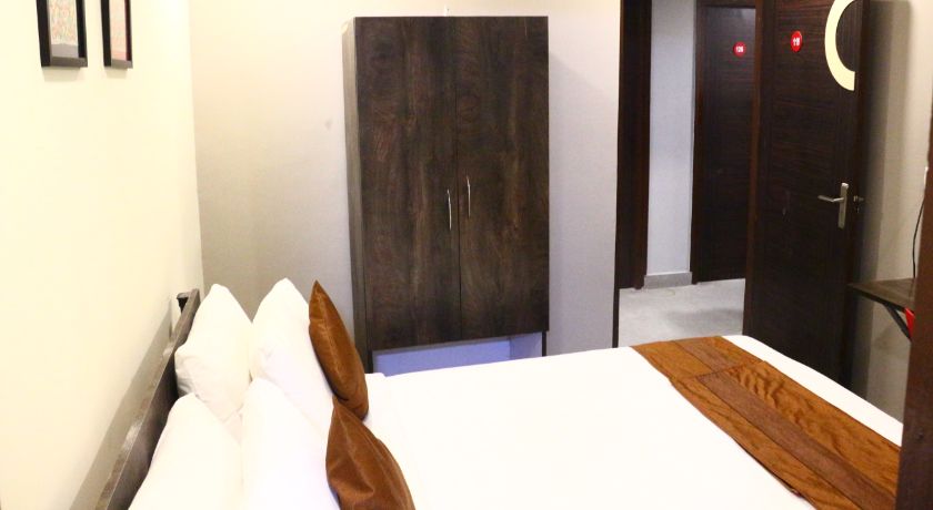 Twelfth 9ight in Kolkata