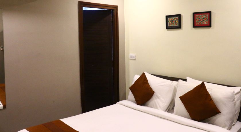 Twelfth 9ight in Kolkata