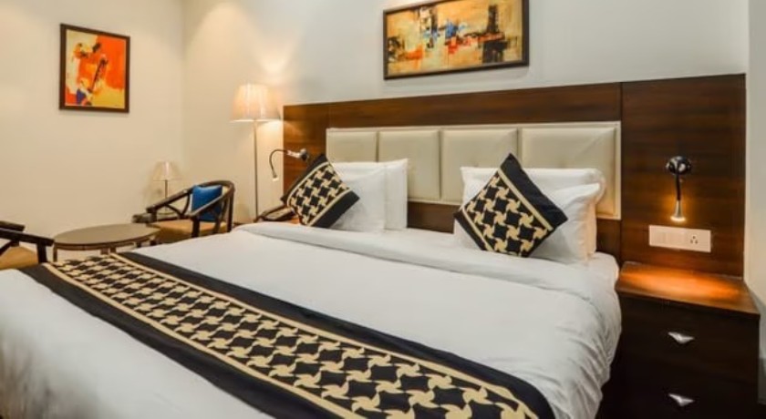 Hotel JB Sky Hilton Inn in Lucknow