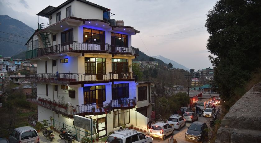 Hotel Snow Crest inn in Dharamshala