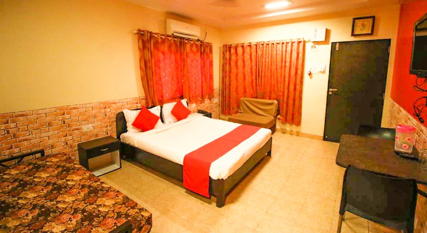 Midway Park Resort in Shahapur