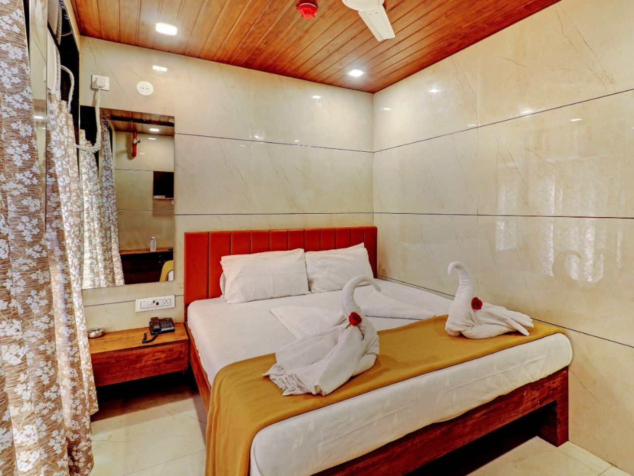 Hotel Prince Residency NX in Thane